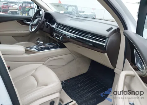 2018 Audi Q7 3.0T Premium из США, поврежденный, VIN WA1VAAF79JD043477